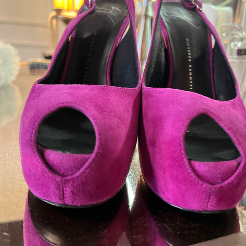 Giuseppe Zanotti Fuchsia Suede Heels-37.5(US 7.5) - Picture 8 of 12